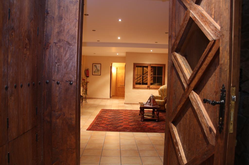 Apartamentos Cal Ratero マサネット・デ・カブリニス 部屋 写真